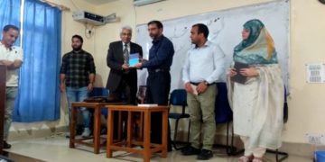 شعبہ اردو کشمیر یونی ورسٹی کے زیر اہتمام”توسیعی خطبات کی سیریز ‘
