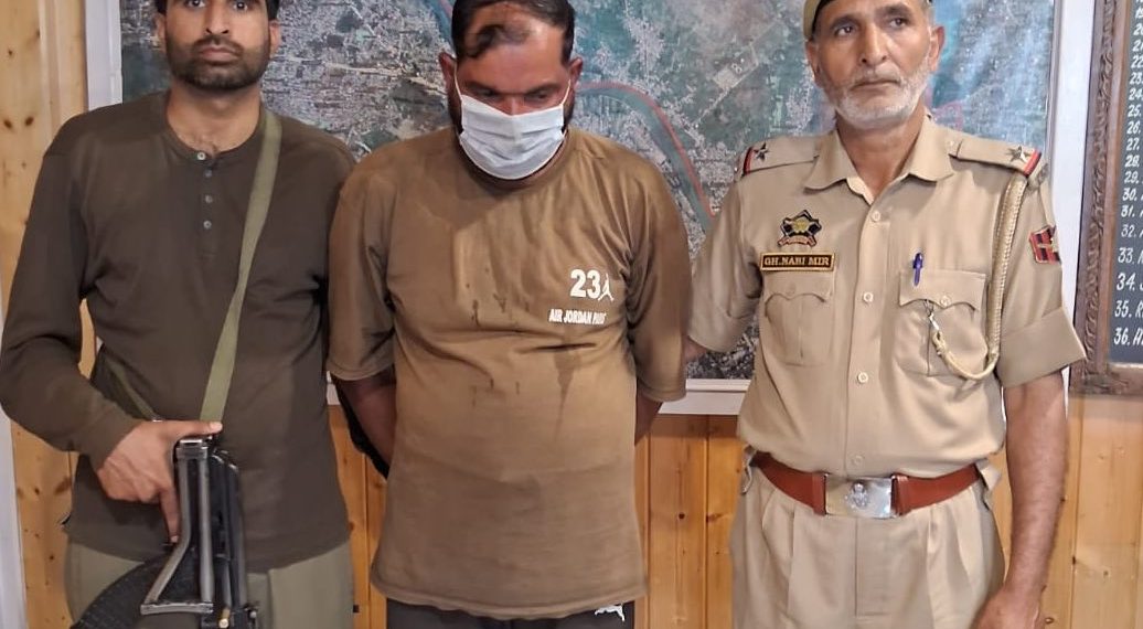 46 سالہ شیطان صفت شخص نے 15 سالہ لڑکی کی عصمت دری کی