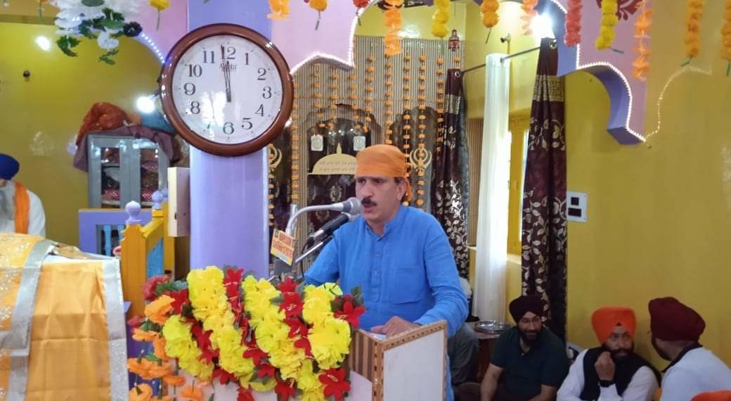 بی جے پی لیڈر الطاف ٹھاکر نے گرو ہرگوبند جی کے یوم پیدائش کے موقع پر سکھ برادری کو مبارکباد دی