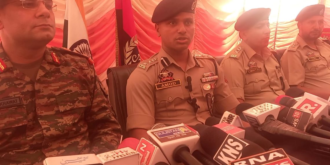 بارہمولہ میں2 ملی ٹینٹ ماڈیول کا پولیس اور آرمی سنے پردہ فاش کیا