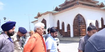  شیخ نورالدین نورانیؒ کی درگاہ کا دو