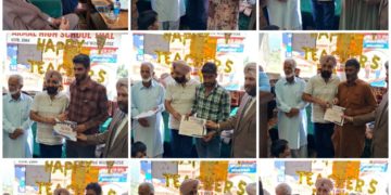 اکمل ہائی اسکول ترال میں منایا گیا یوم اساتذہ