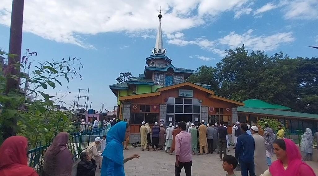 پکھرپورہ میں سالانہ عرس کی تقریب شدو مد سے جاری