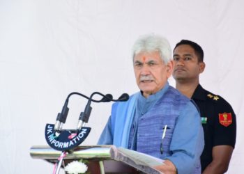 جموں و کشمیر میں سیکورٹی صورتحال میں نمایا بہتری آئی,دہشت گردی اپنی آخری سانسیں لے رہی ہے: ایل جی سنہا