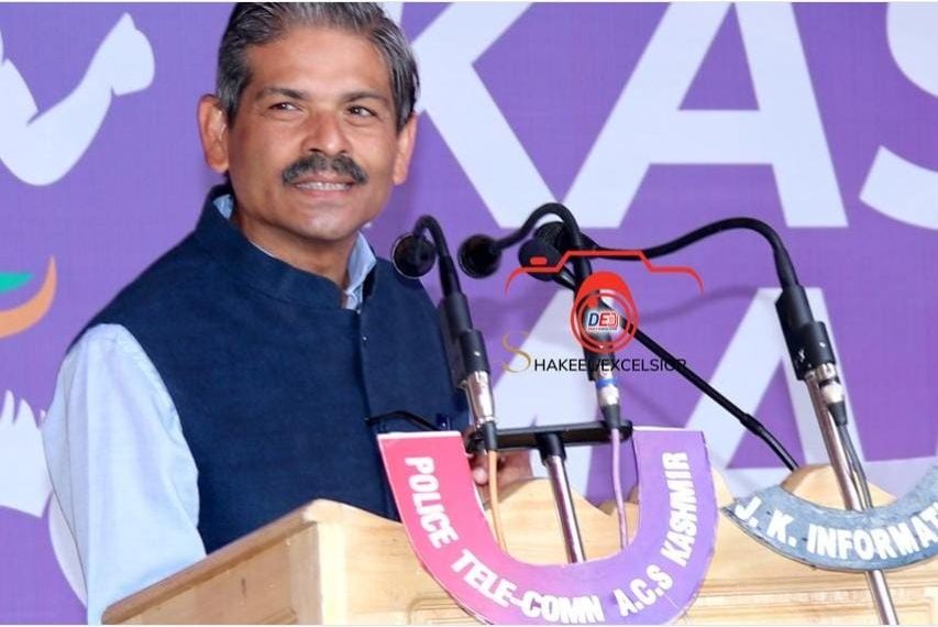 جموں و کشمیر پولیس عام آدمی کے دل و دماغ سے خوف کو مٹانے کی کوشش کر رہی ہے: سپیشل ڈی جی آر آر سوین