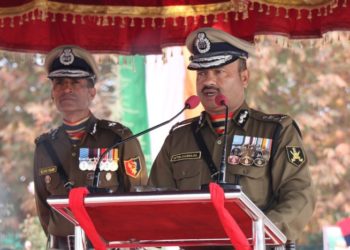 سردیوں سے پہلے ہمیشہ پاکستان ملی ٹینٹوںکو اس پار دھکیلنے کی کوشش کرتا ہے:ڈی جی بی ایس ایف