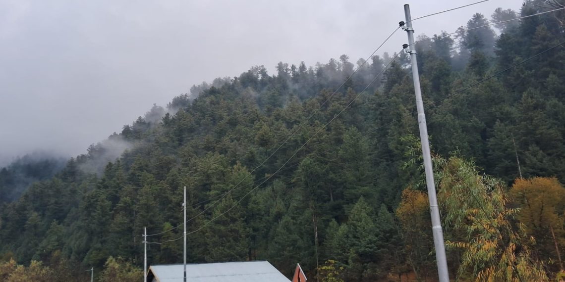 کشمیر میں زیادہ تر مقامات پر کم سے کم درجہ حرارت میں نمایاں بہتری