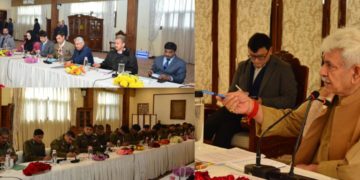 لیفٹیننٹ گورنر نے اعلیٰ سطحی میٹنگ کی صدارت کی صوبہ کشمیر کی سیکورٹی اور ترقیاتی منظر نامے کا جائزہ لیا