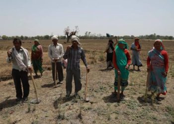 ترال کے نریگا مزدور کئی ماہ کی مزدوری سے محروم