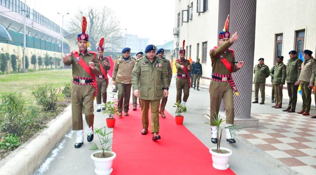 آئی جی پی کشمیر کا سیکورٹی صورتحال کے جائزہ میٹنگوں کا سلسلہ جاری