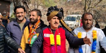 نئے سال کی آمد پر الطاف ٹھاکر نے لوگوں کو مبارکباد پیش کی ہے ۔