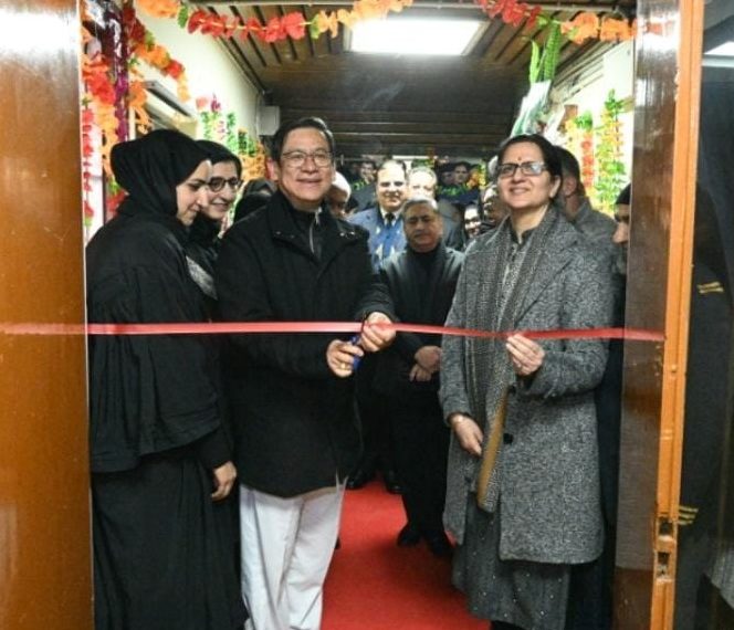 چیف جسٹس نے ہائی کورٹ کمپلیکس سری نگر میں لیڈ یز بار روم کا اِفتتاح کیا