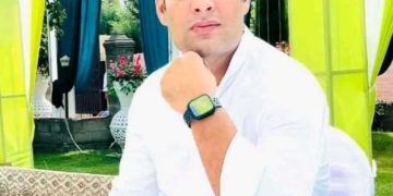 زخمی پولیس انسپکٹرایک ماہ تک زیر علاج رہنے کے بعدزخموں کی تاب لا کر دم توڑ بیٹھا