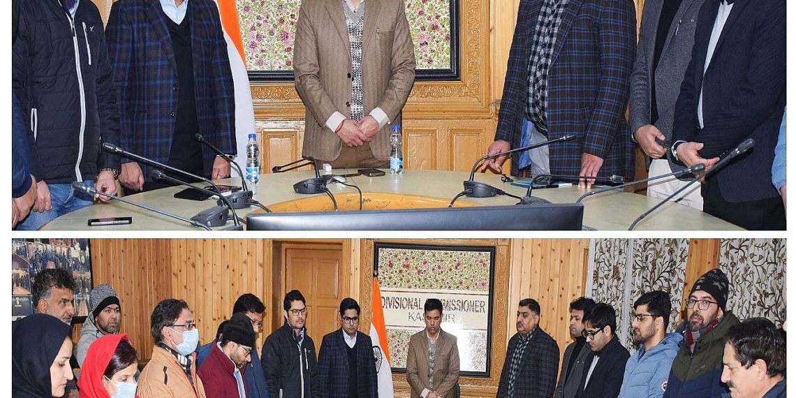 صوبائی کمشنر کشمیر نے یوم شہدا¿ کے موقعہ پر بابائے قوم اور شہدا¿ کو خراج عقیدت پیش کیا