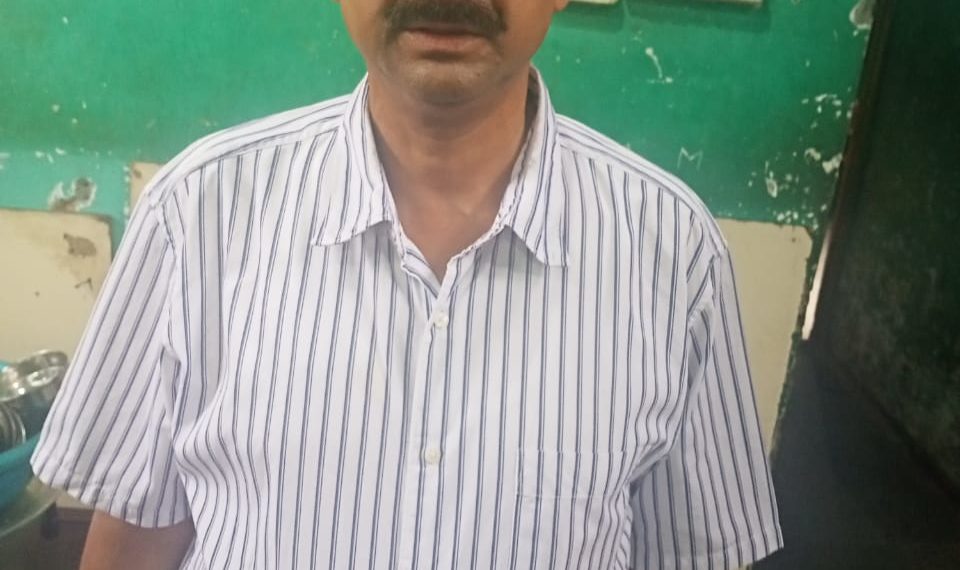 مظفر احمد خان انتقال کر گئے۔منظور احمد گنائی کی سوگوار کنبے سے اظہار تعزیت