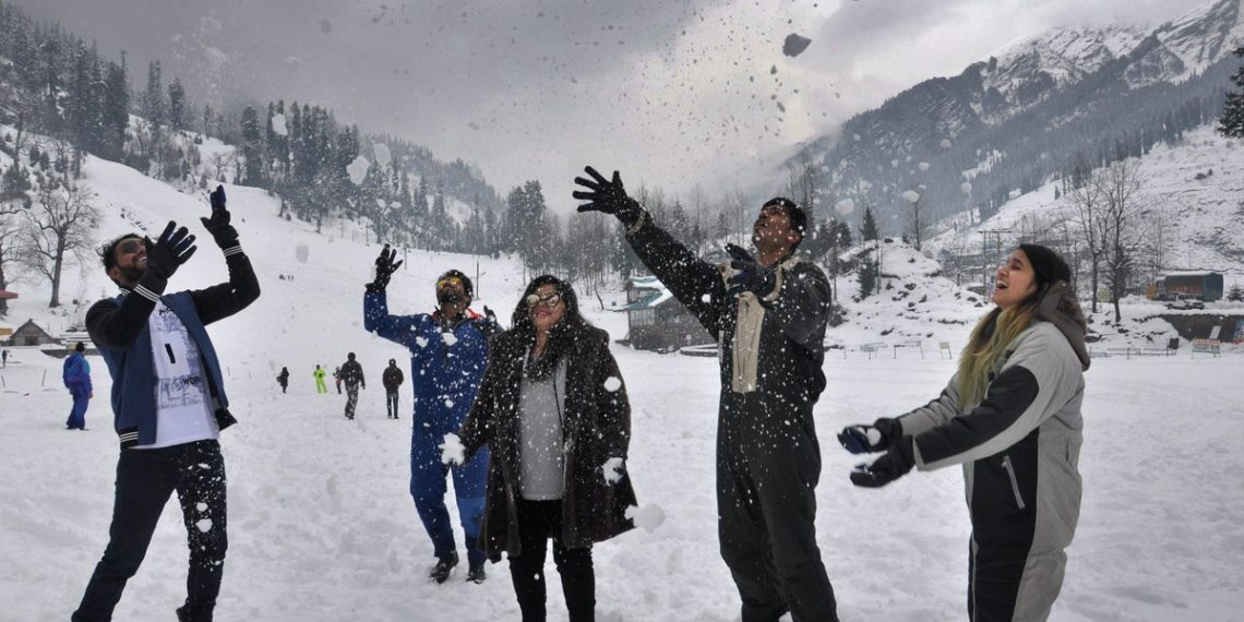 J&K Blossoms: Le Figaro Chronicles the Enchanting Transformation of Kashmir