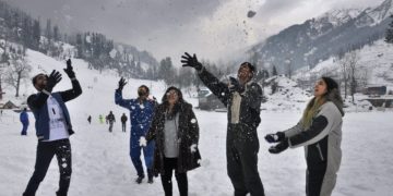 J&K Blossoms: Le Figaro Chronicles the Enchanting Transformation of Kashmir
