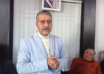اپنی پارٹی کی جانب سے اننت ناگ کے ڈاک بنگلو میں میٹنگ منعقد