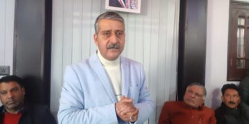 اپنی پارٹی کی جانب سے اننت ناگ کے ڈاک بنگلو میں میٹنگ منعقد