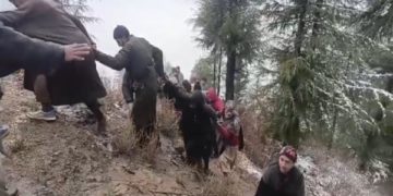 بونیار اوڑی میں سواریوں سے بھری سومو گاڑی حادثے کی شکار