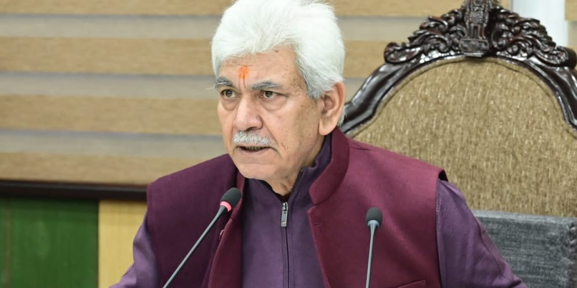 لیفٹیننٹ گورنر نے ” ایل جی ملاقات“ میں شہریوں سے بات چیت کی اور ان کی شکایات کو دور کیا