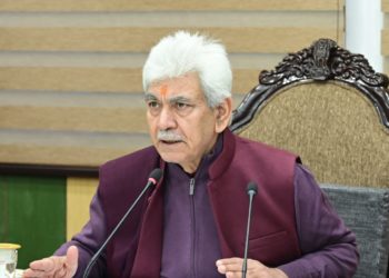 لیفٹیننٹ گورنر نے ” ایل جی ملاقات“ میں شہریوں سے بات چیت کی اور ان کی شکایات کو دور کیا