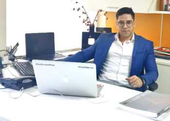 سال کے بہترین میڈیا پرسن  دانش منظور کاجموں وکشمیرمیں یتیم بچیوں کیلئے مالی مدد کاکیا وعدہ