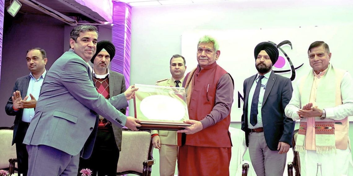 لیفٹیننٹ گورنر نے کٹھوعہ بلاور کے دو رنگ وِلیج میں اٹامک نارتھ پرائیویٹ لمیٹڈ کمپلیکس کا اِفتتاح کیا