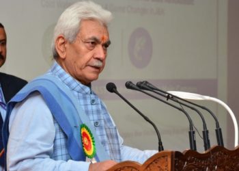 لیفٹیننٹ گورنر اور مرکزی وزیرماہی و مویشی پروری نے سکاسٹ کشمیر میں ٹیکنالوجی ایگزبیشن کم سیڈ میلے کا اِفتتاح کیا