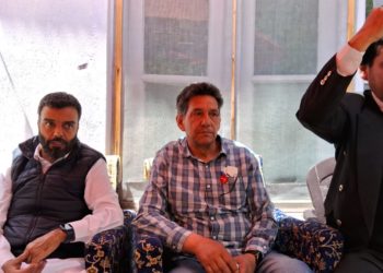ترال میں نیشنل کانفرنس کی جانب سے روڑ شو کا انعقاد
