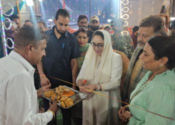 Dr Andrabi welcomes Amarnath Yatris at Baltal & inaugurates a Langer Bhandara