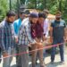 ترال چھچھکوٹ سڑک پر میکڈم بچھانے کا کام شروع