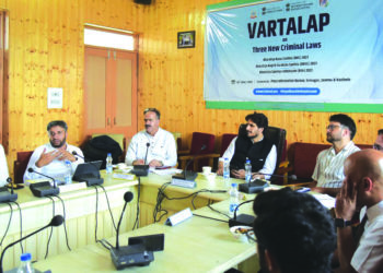 تین نئے فوجداری قوانین پرپی آئی بی سرینگرکے زیر اہتمام ’وارتلاپ‘
