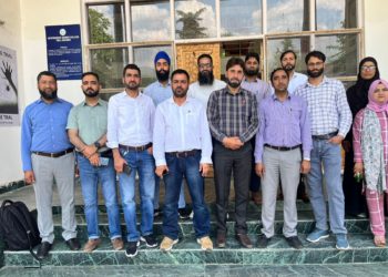 Former Students Gather for Alumni Meet at Degree College Tral