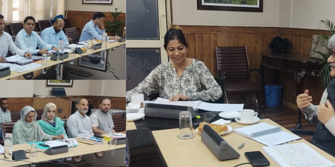 چیف ایگزیکٹیو آفیسر اِی آر اے نے ایمرجنسی آپریشن سینٹر بلڈنگ اوربون اینڈ جوائنٹس میں 160 بستروں پر مشتمل اِضافی بلاک کی پیش رفت کا جائزہ لیا کاموں کی باریک بینی سے نگرانی کو یقینی بنائیں۔ سی اِی او کی اَفسران کو ہدایت