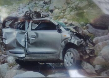 کشتواڑ سنتھن سڑک پر خوفناک حادثہ،کار گہری کھائی میں جا گری