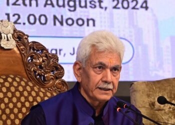 انتظامیہ جموں وکشمیر کوقرض کی میراث سے نکالنے اورمعاشی طور پر پائیدار وخودانحصار خطہ کی راہ پر ڈالنے میں کامیاب