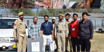 بارہمولہ میں 85برس سے زائد اور جسمانی طور خاص اَفراد کیلئے ہوم ووٹنگ کا عمل شروع