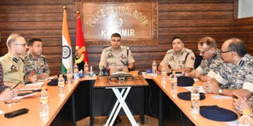 آئی جی پی کشمیر نے پی سی آر کشمیر میں امن و امان کے جائزہ اجلاس کی صدارت کی