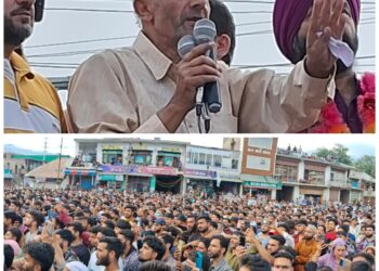 اونتی پورہ سے ترال تک عوامی اتحاد پارٹی کا روڑ شو