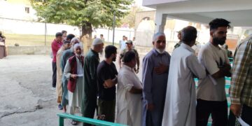 جموں و کشمیر اسمبلی انتخابات دوپہر 1 بجے تک تمام 26 اسمبلی حلقوں میں 36.93 فیصد پولنگ ریکارڈ کی گئی