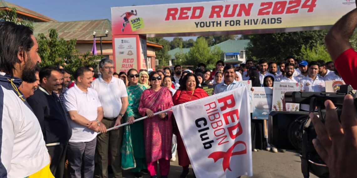 جے کے اے سی ایس اورکشمیر یونیورسٹی میں ایچ آئی وِی اور ایڈز سے بیداری کیلئے 5کلومیٹر دوڑ اور 2کلومیٹر واک کا اِنعقاد