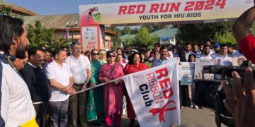 جے کے اے سی ایس اورکشمیر یونیورسٹی میں ایچ آئی وِی اور ایڈز سے بیداری کیلئے 5کلومیٹر دوڑ اور 2کلومیٹر واک کا اِنعقاد