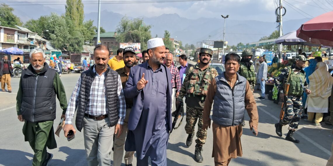 بس اسٹینڈ ترال کو سب ضلع میں ایک نمونہ بنایا جائے گا:ممبر اسمبلی ترال
