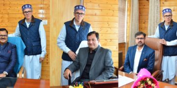Chief Minister visits Cabinet colleagues, Advisor to congratulate them on assuming office