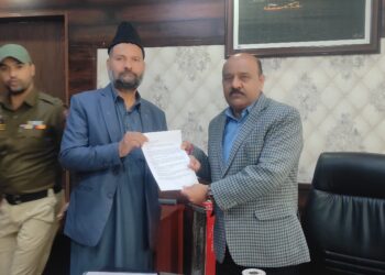 ممبر اسمبلی ترال نائب وزیر اعلیٰ اورپرنسپل سیکرٹری آر اینڈ بی سے ملاقی ہوئے