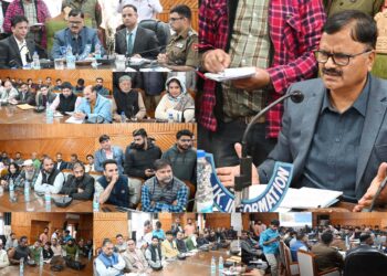 وزیر جاوید احمد رانا نے ضلع شوپیاں میں جاری کاموں اور اہم اَقدامات کا جائزہ لیا