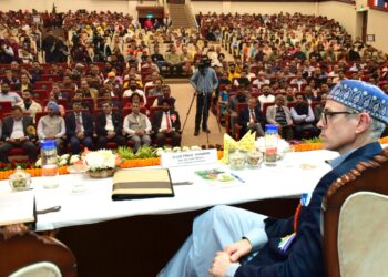 وزیرا علیٰ عمر عبداللہ کا موسمیاتی تبدیلیوں سے نمٹنے اور جموںوکشمیر کی معیشت کو فروغ دینے کیلئے