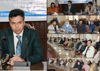 ضلع ترقیاتی کمشنر سری نگر نے بینکٹ ہال میں ’کیرئیر لانچ اینڈسٹارٹ اَپ شو کیس ایونٹ‘ کا اِفتتاح کیا