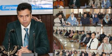 ضلع ترقیاتی کمشنر سری نگر نے بینکٹ ہال میں ’کیرئیر لانچ اینڈسٹارٹ اَپ شو کیس ایونٹ‘ کا اِفتتاح کیا